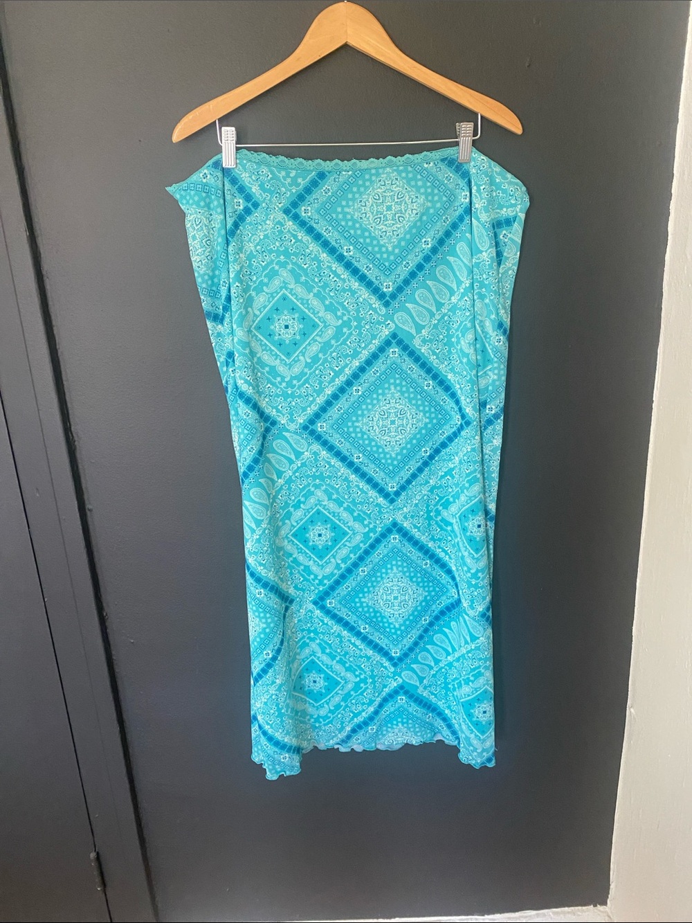 No Boundaries Women's Aqua Mesh Maxi Skirt